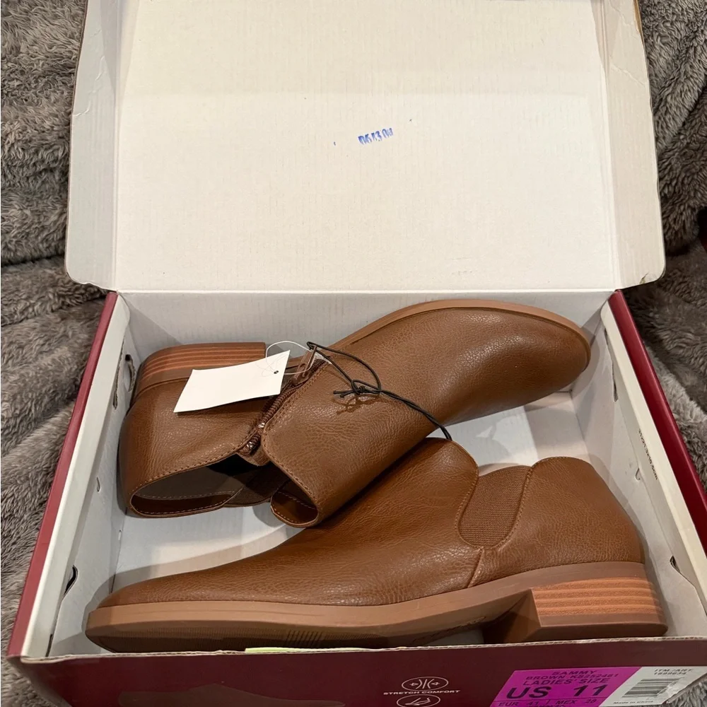 NWT Kensie Tan Leather Women’s Boots